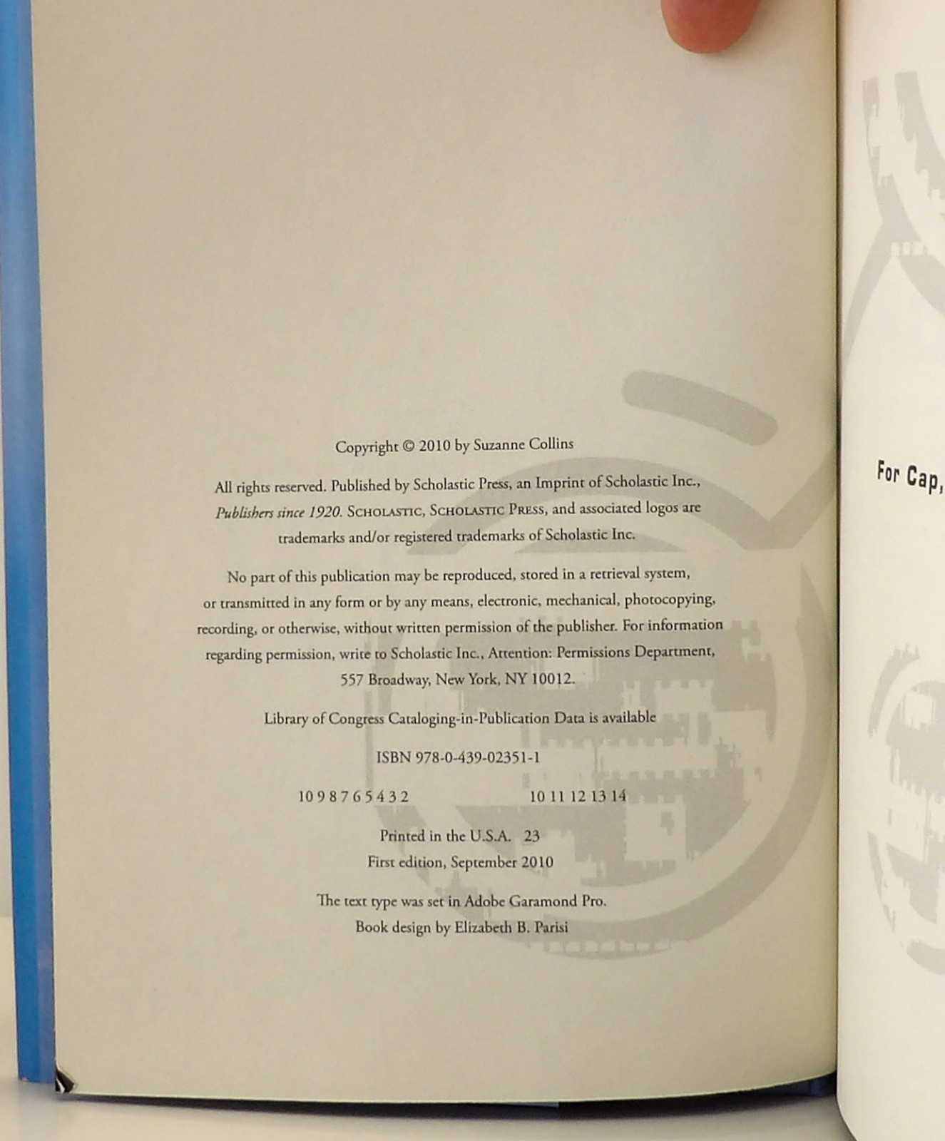 FIRST EDITION Mocking Jay by Suzanne Collins sept. 2010, Hardcover