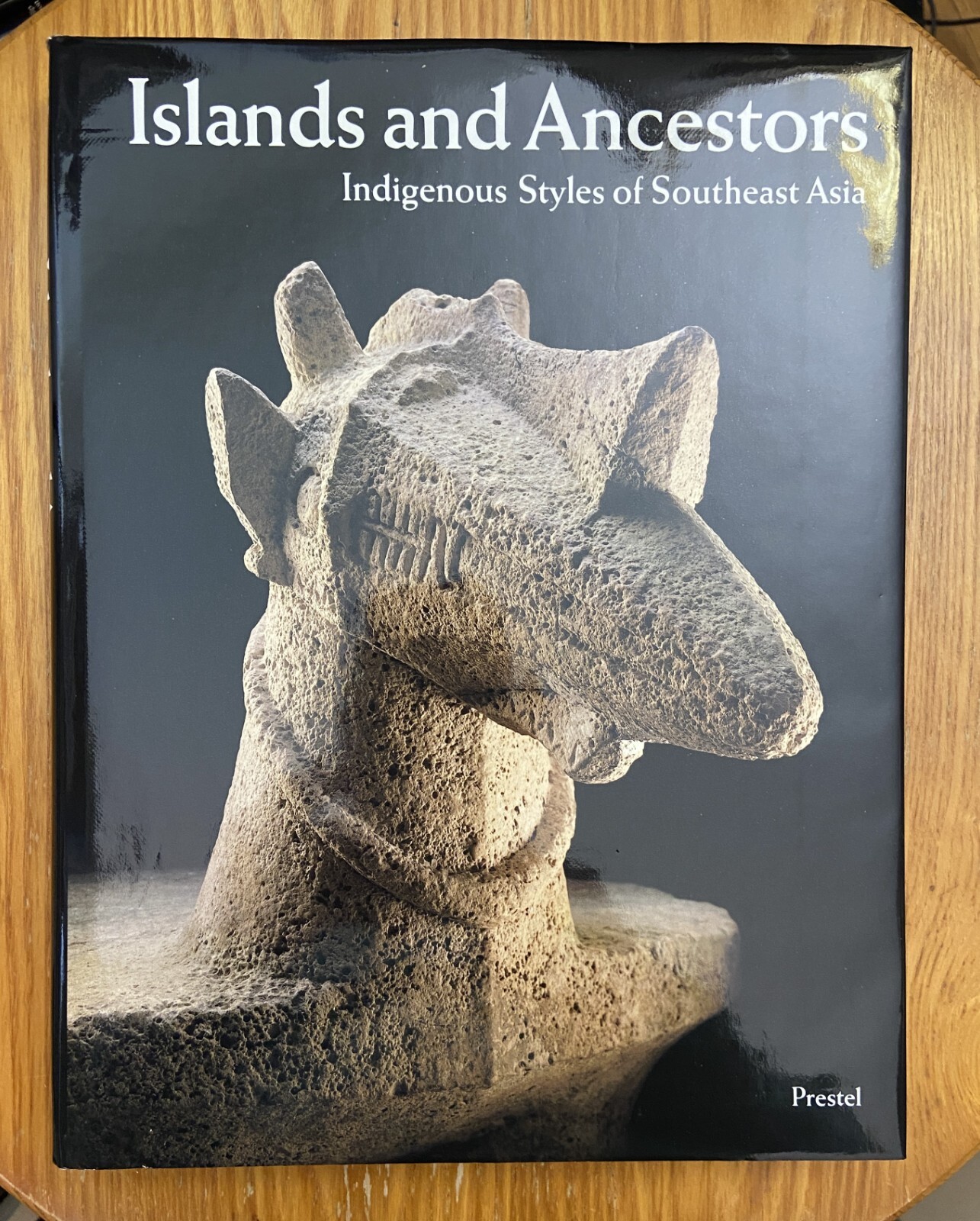 Islands & Ancestors: Indigenous Styles of SE Asia. Barbier HC 1988 Exc Cond
