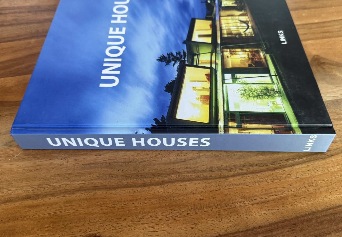 Unique Houses: Houses Now by Eduard Broto (HC, 2007) – Excellent Cond- FREE SHIP