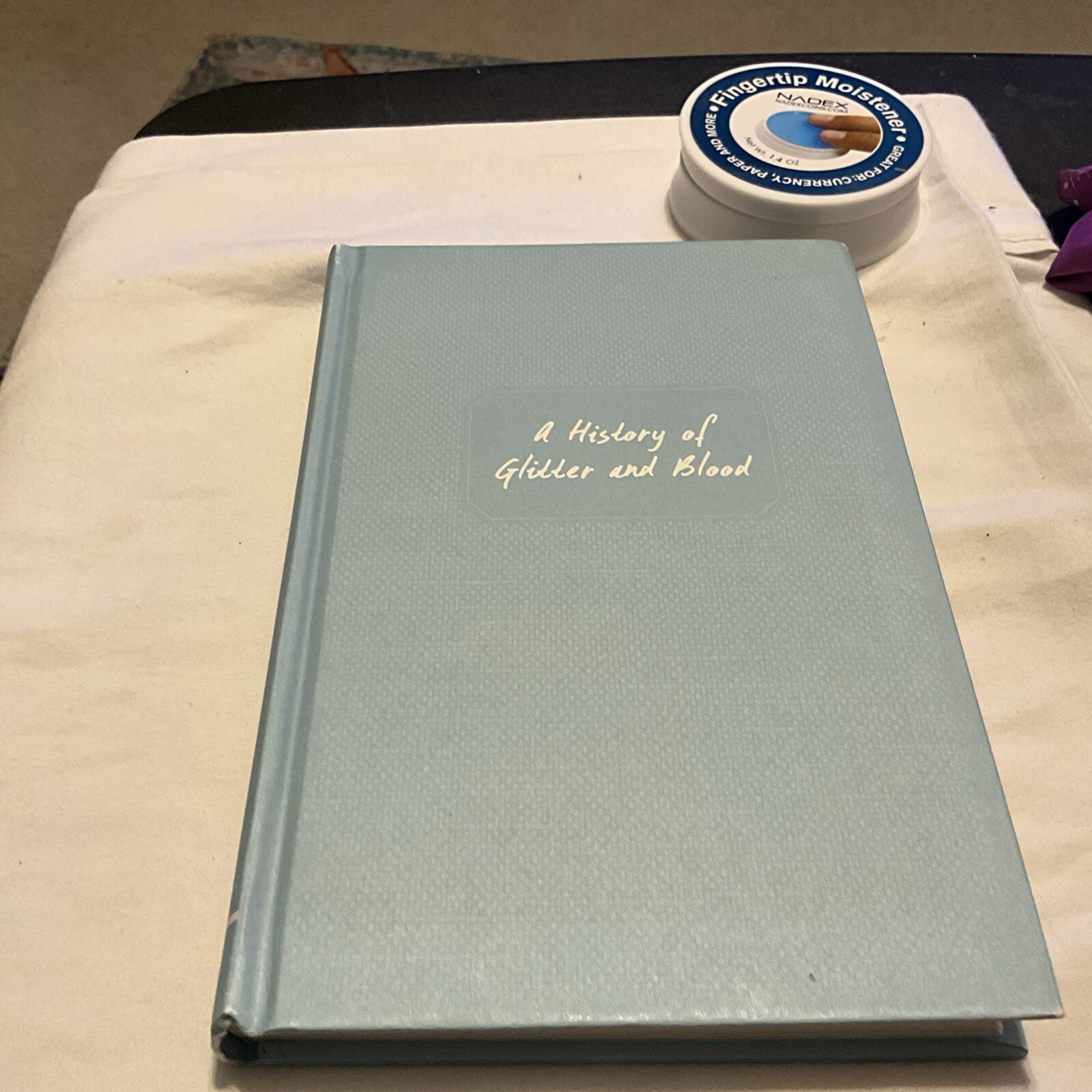 A History of Glitter and Blood By Hannah Moskowitz 2015 Vtg