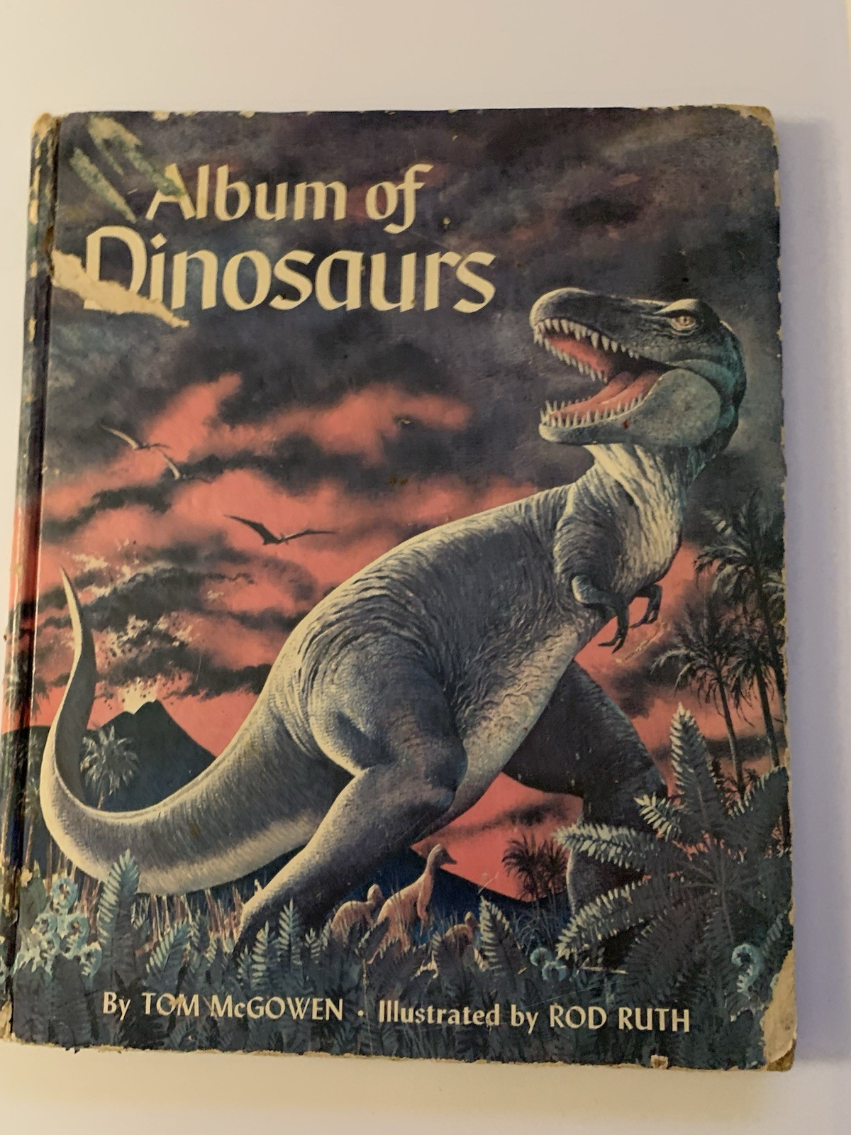 Album of Dinosaurs by Tom McGowen (1972, Hardcover)