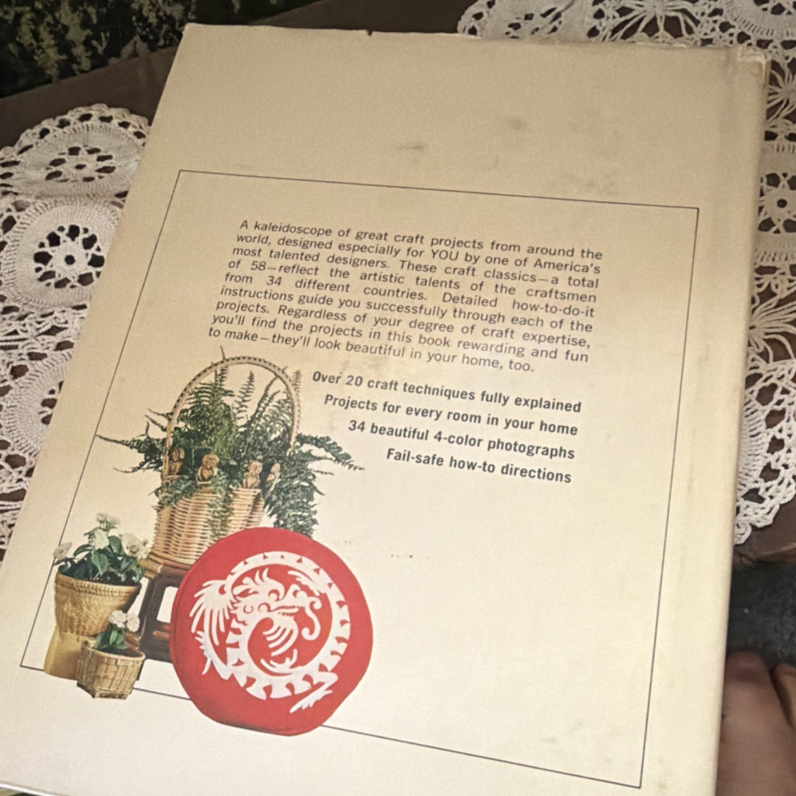 Crafts From Around the World B.J. Casselman Meredith Corp 1975 HC Illustrated