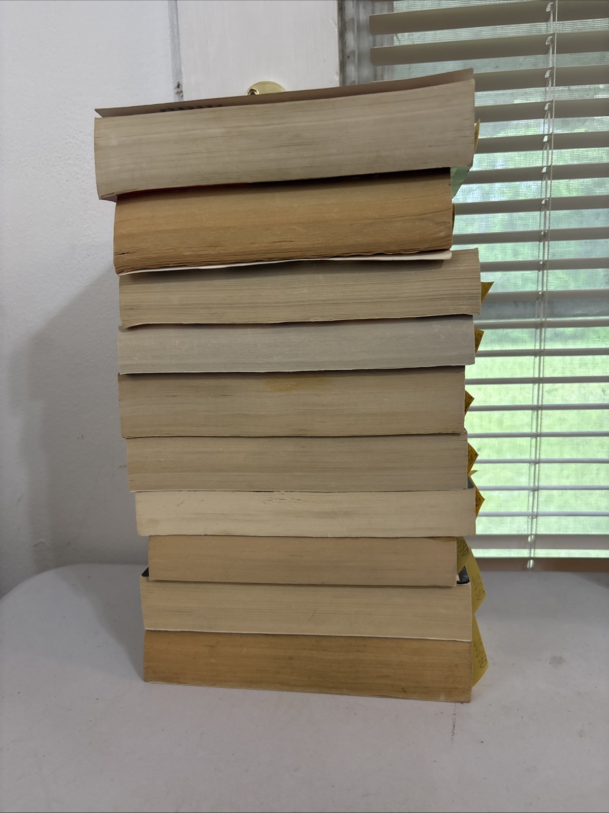 Lot of 10 – Mystery and Thrillers – Mixed Authors – FREE SHIPPING