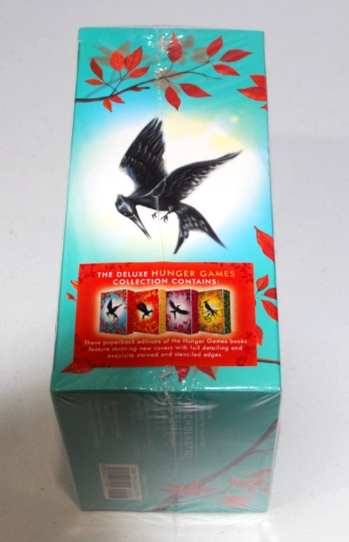 The Deluxe Hunger Games by Suzanne Collins 4 Books Box Set – Ages 13+ -Paperback