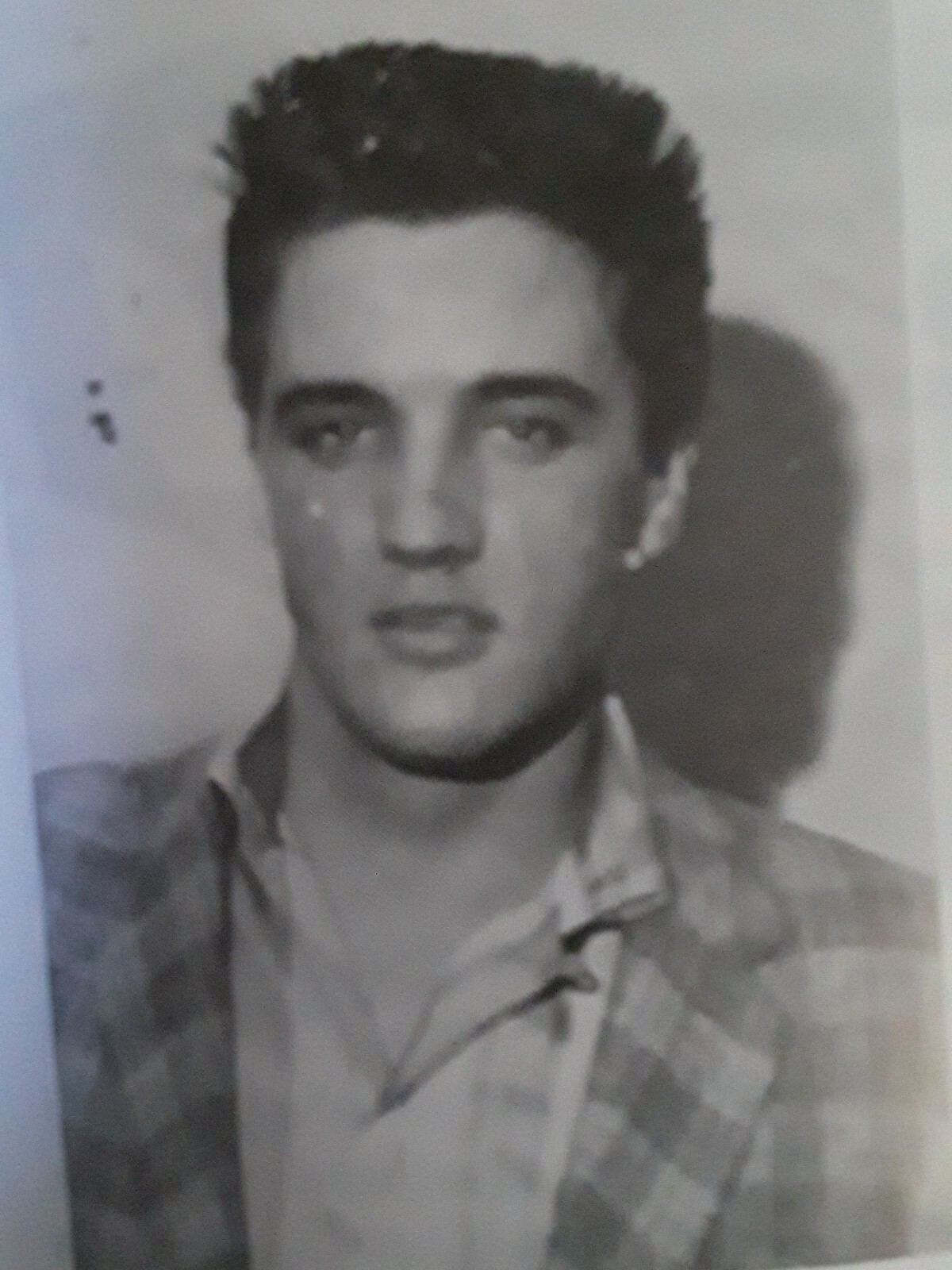 “Elvis Presley’s Graceland Gates” by H. Loyd Hardcover Book, NOS, Sealed,
