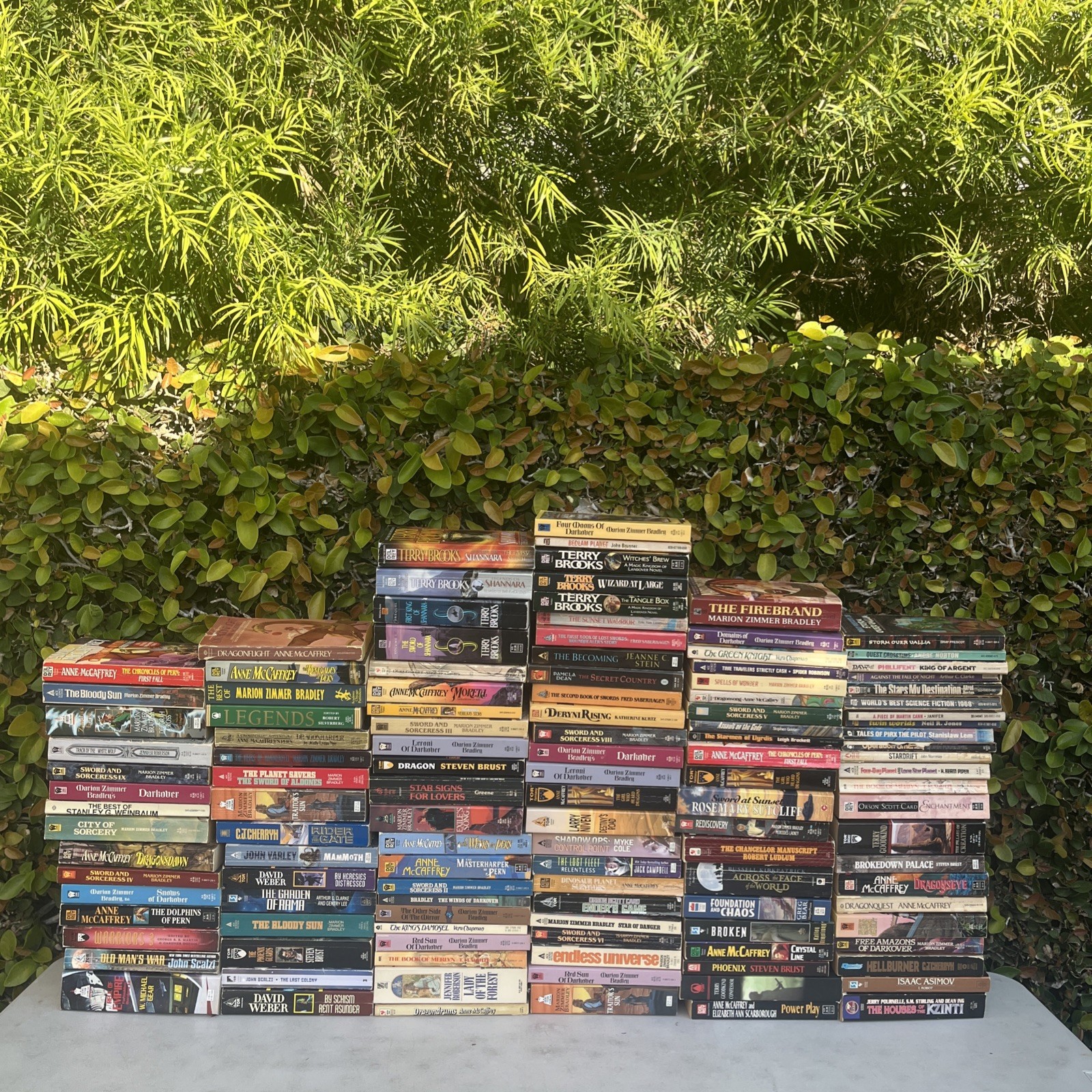 HUGE 122 BOOK LOT Vintage/Modern Mix Sci-Fi Fantasy Paperback Science Fiction