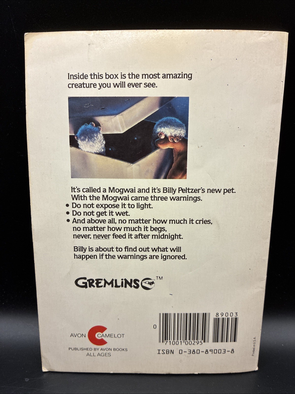 1984 Steven Spielberg Presents GREMLINS 1st Printing Ed Avon Camelot Paperback