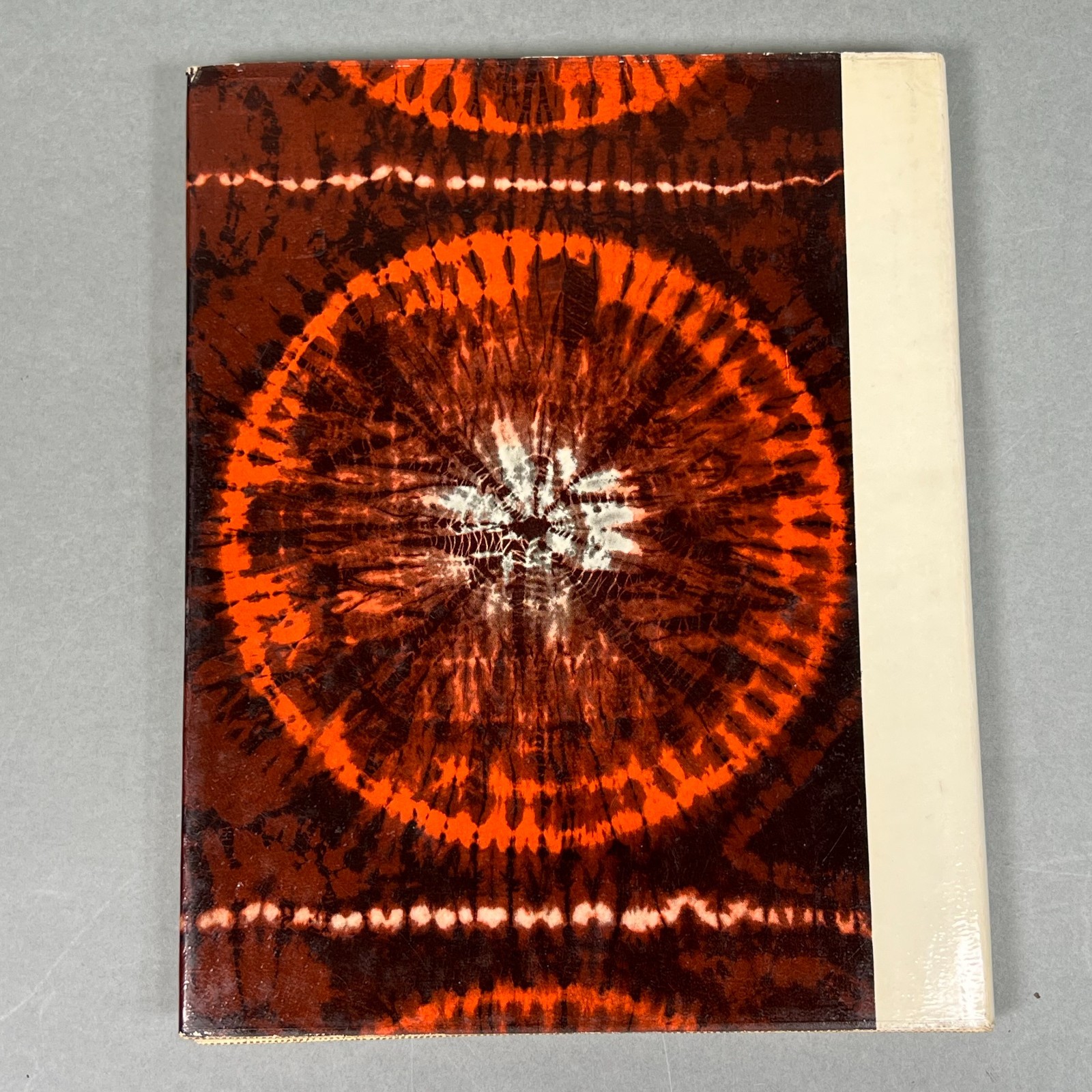 TIE AND DYE AS A PRESENT DAY CRAFT ANNE MAILE 4TH PRINTING 1969 DUST JACKET VGC
