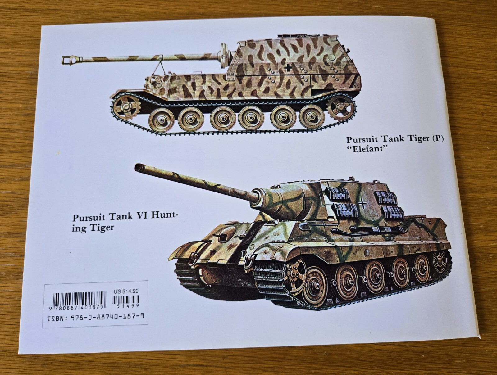 The Tiger Family by Horst Scheibert (1997, Trade) Schiffer Publishing