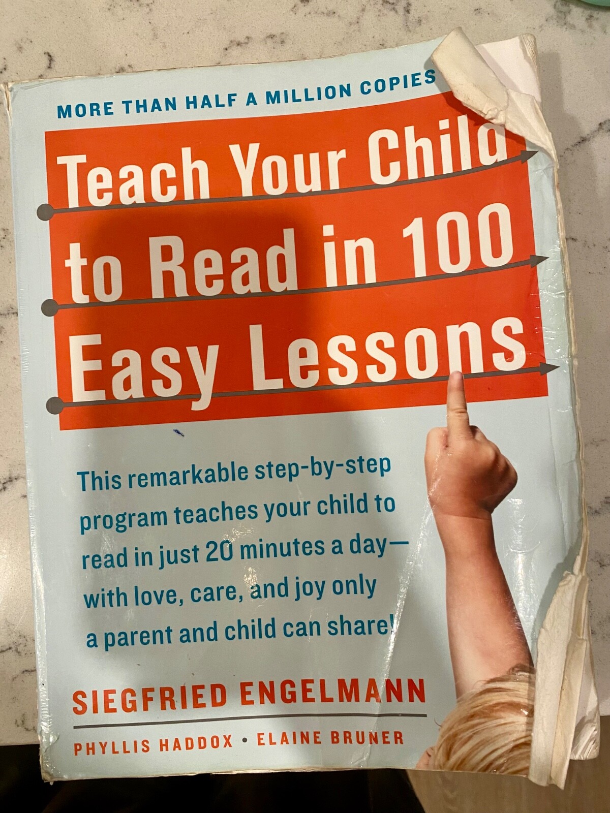 Teach Your Child to Read in 100 Easy Lessons : Revised and Updated Second…