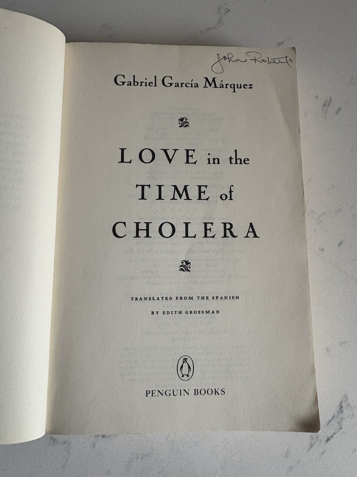 Gabriel García Márquez Love in the Time of Cholera Paperback Penguin Fiction