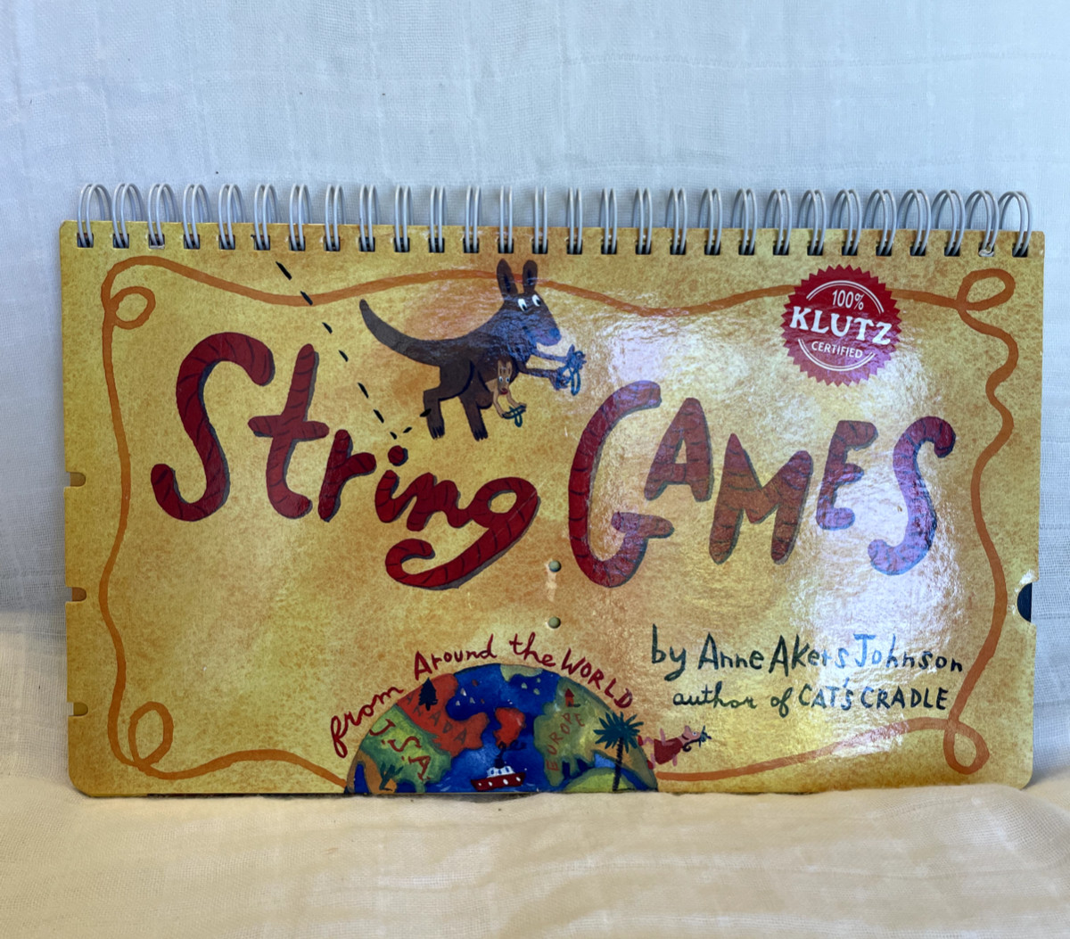 String Games from Around the World by Anne Akers Johnson (1996, Hardcover)