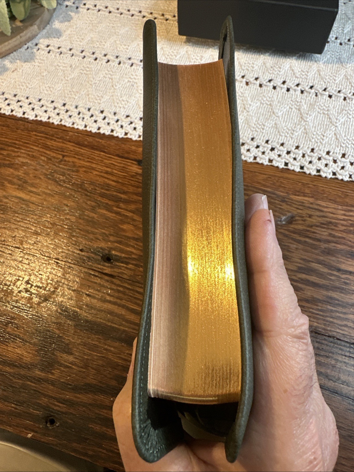 Cambridge Clarion KJV Ref BIBLE GREEN Calfskin Like New