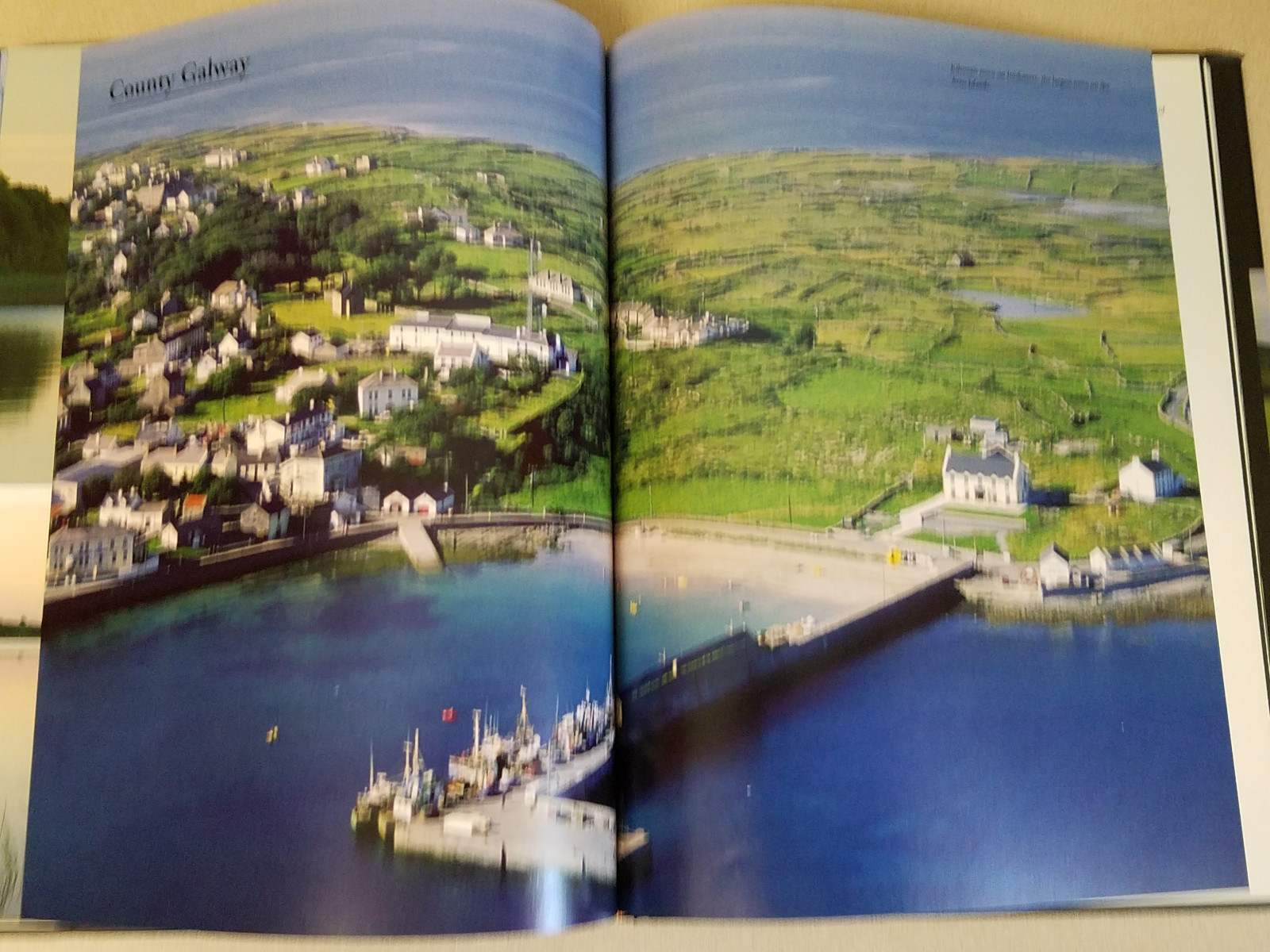 Ireland A Photographic Journey By Emma Howard Photo’s By David Lyons HC Book