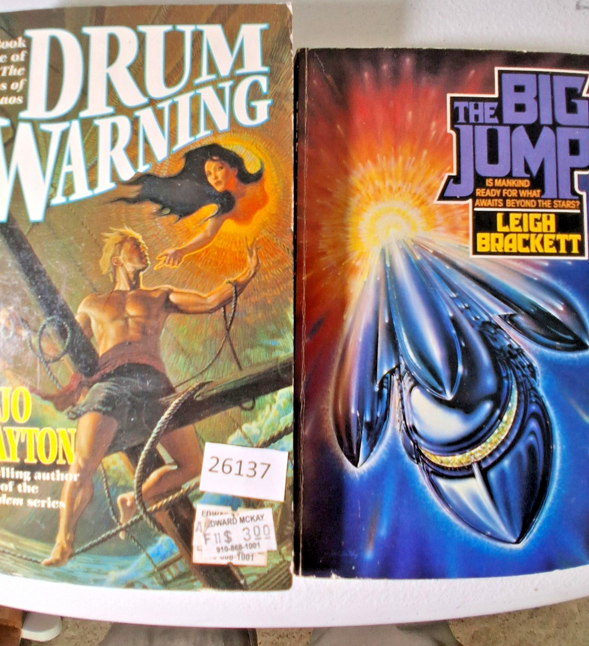 Lot of 10 Science Fiction/Fantasy PAPERBACK Books 26137 bc22
