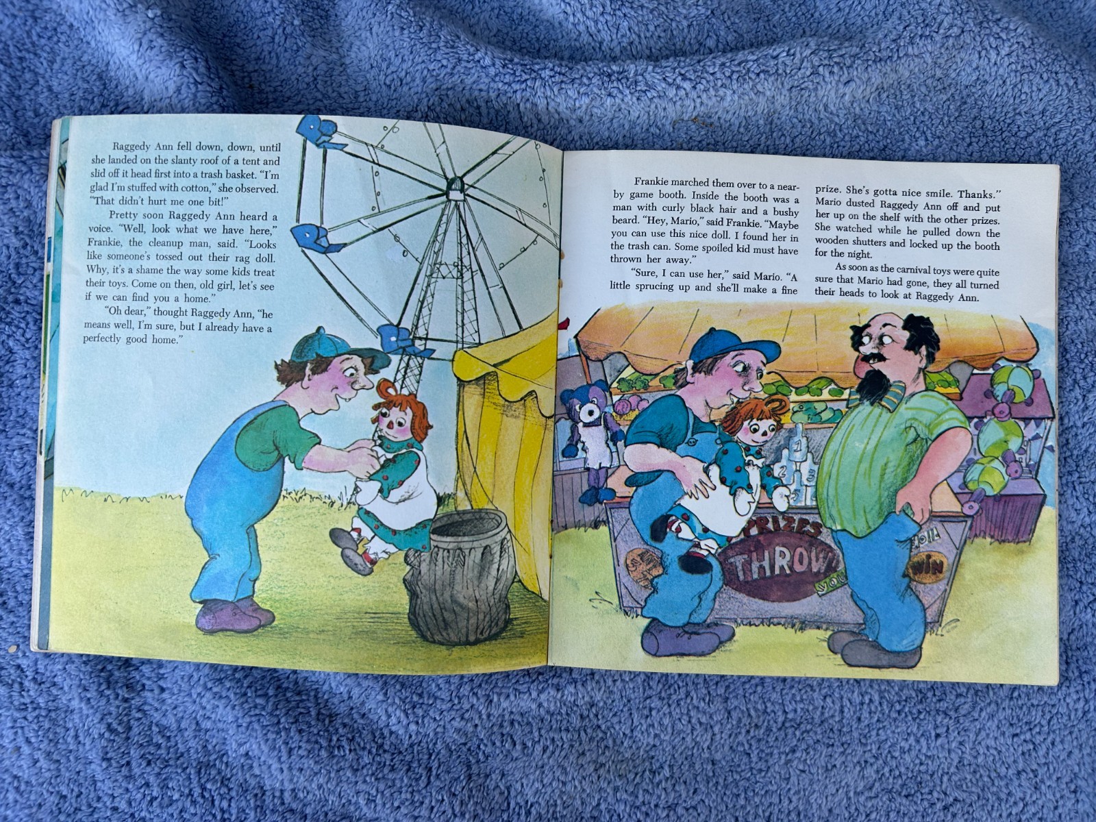 1977 GOLDEN LOOK-LOOK BOOK $1.25 – RAGGEDY ANN AT THE CARNIVAL – NO MARKS