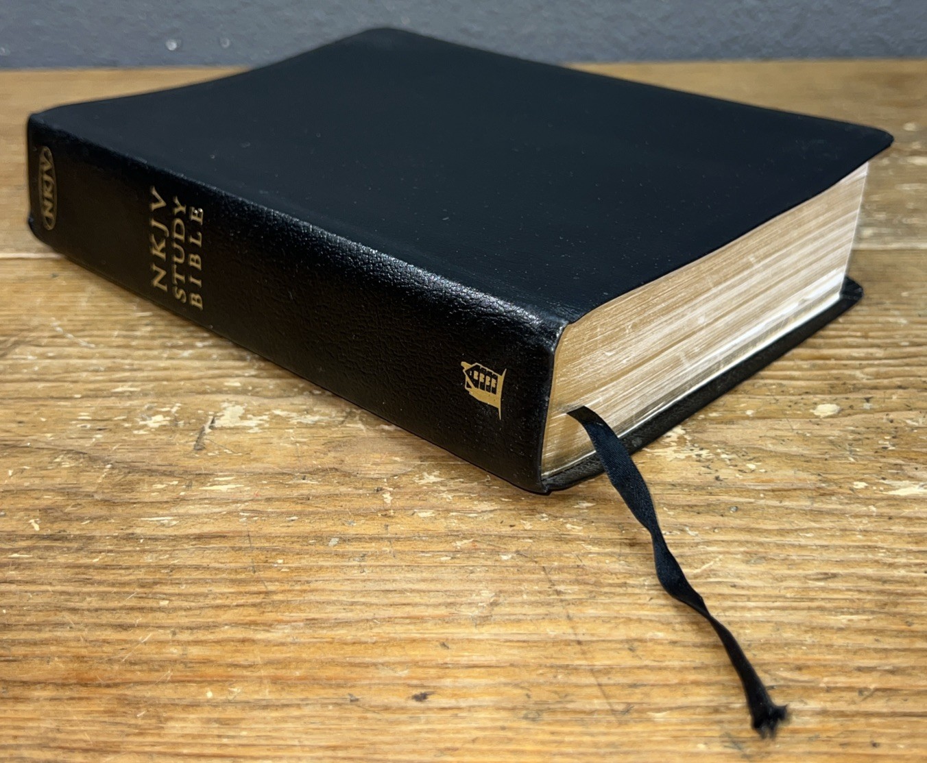 NKJV Study Bible, Premium Bonded Leather, Black, Comfort Print: The Complete Re,