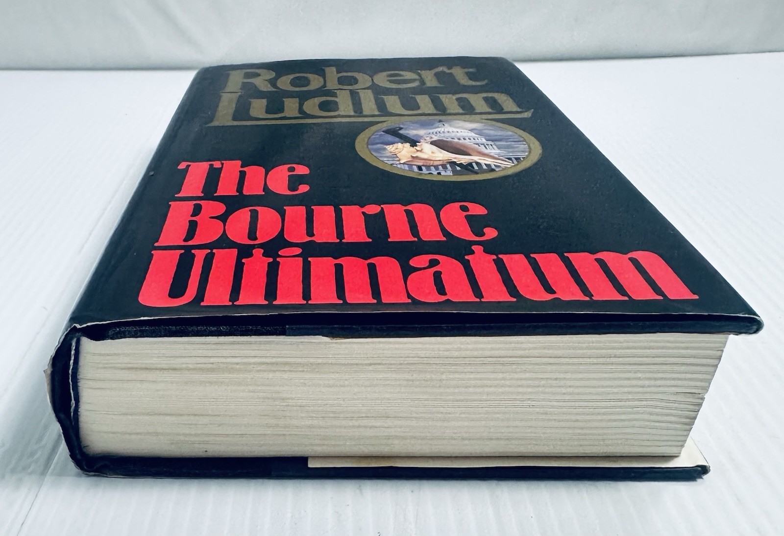 Bourne Ultimatum Robert Ludlum First Edition Thriller Spy Novel Hardcover Book