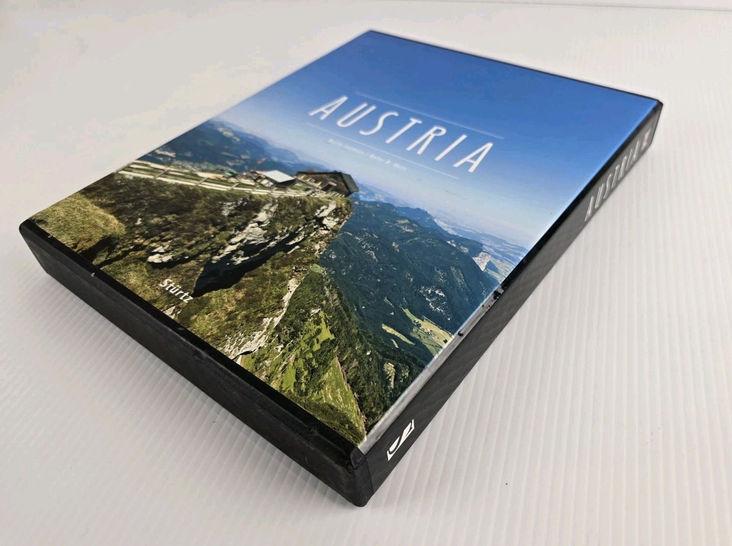 Travel AUSTRIA By Walter M. Weiss & Martin Siepmann Hardcover Stürtz Hardcover