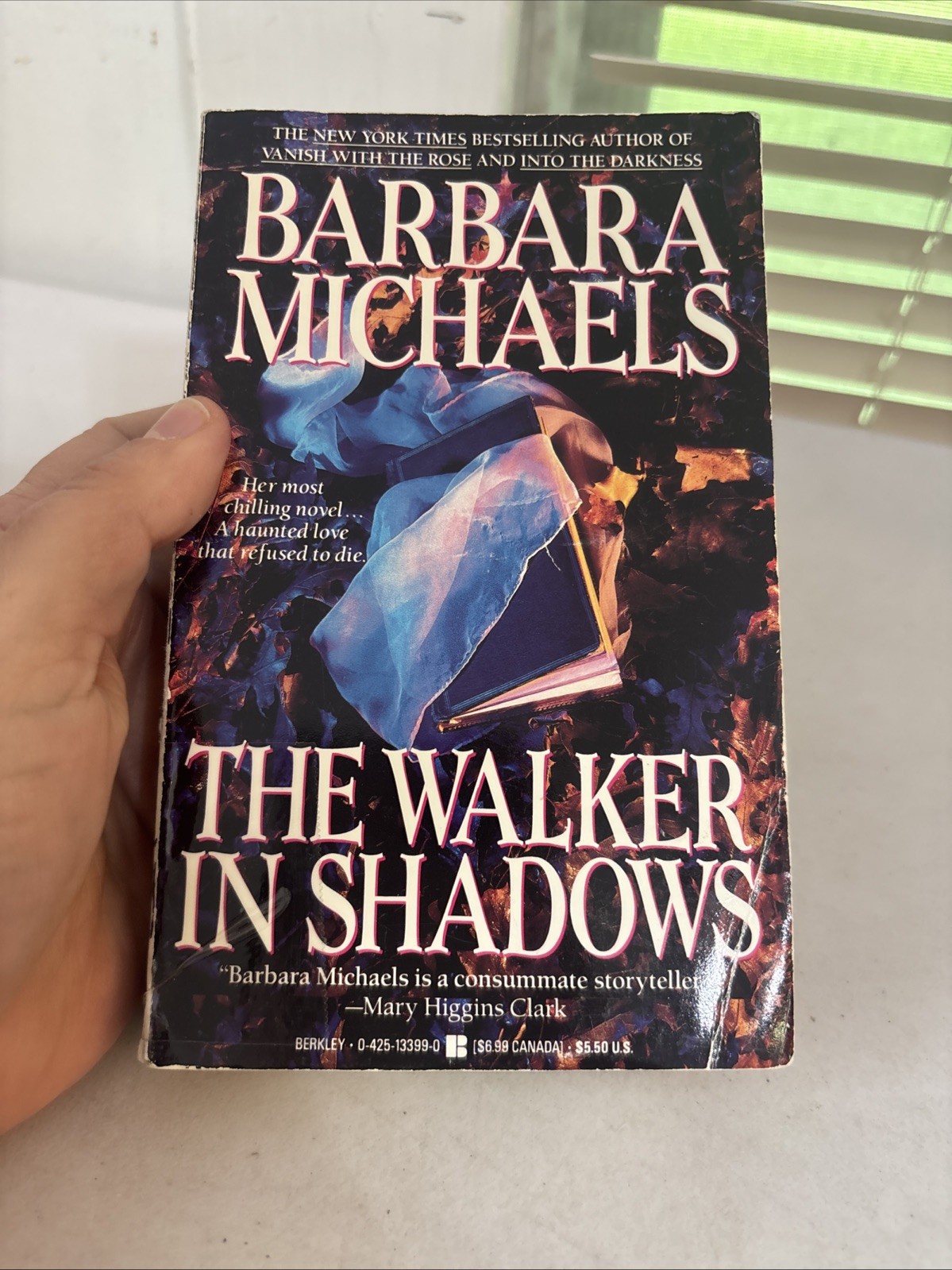 Lot of 10 – Mystery and Thrillers – Mixed Authors – FREE SHIPPING
