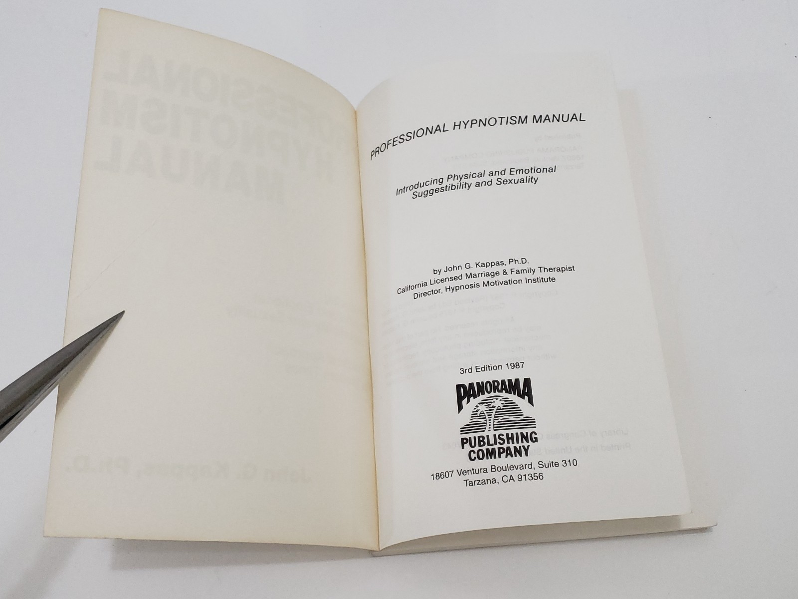 Professional Hypnotism Manual by John G. Kappas 1987 Suggestibility & Sexuality