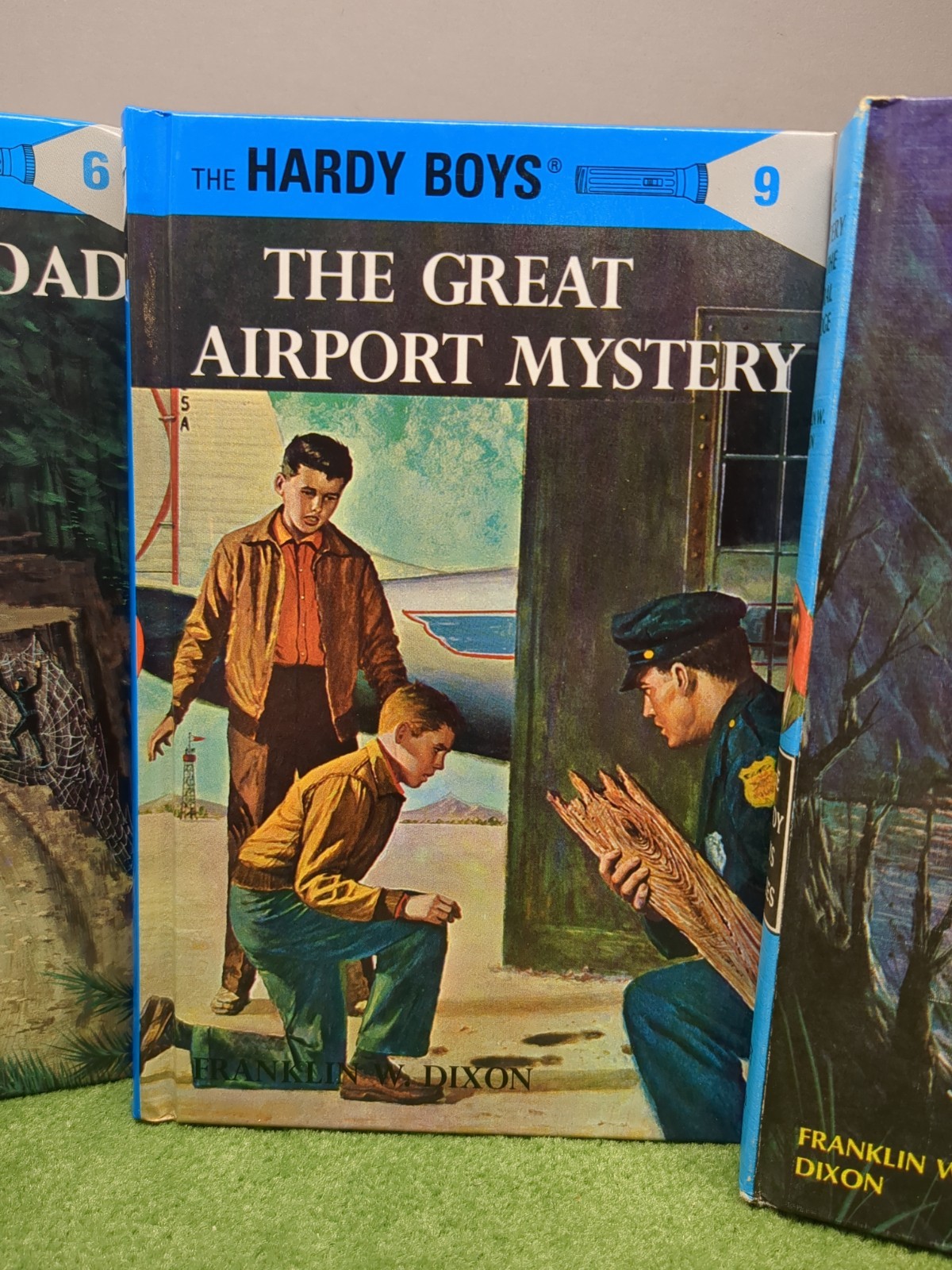 Lot of 4 1960’s The Hardy Boys Series Hard Cover Mystery Books