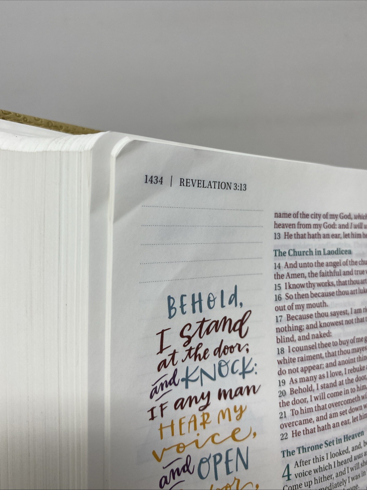 KJV Beautiful Word Bible Italian Duo-tone Tan Pink (Journaling Note Wide Margin)