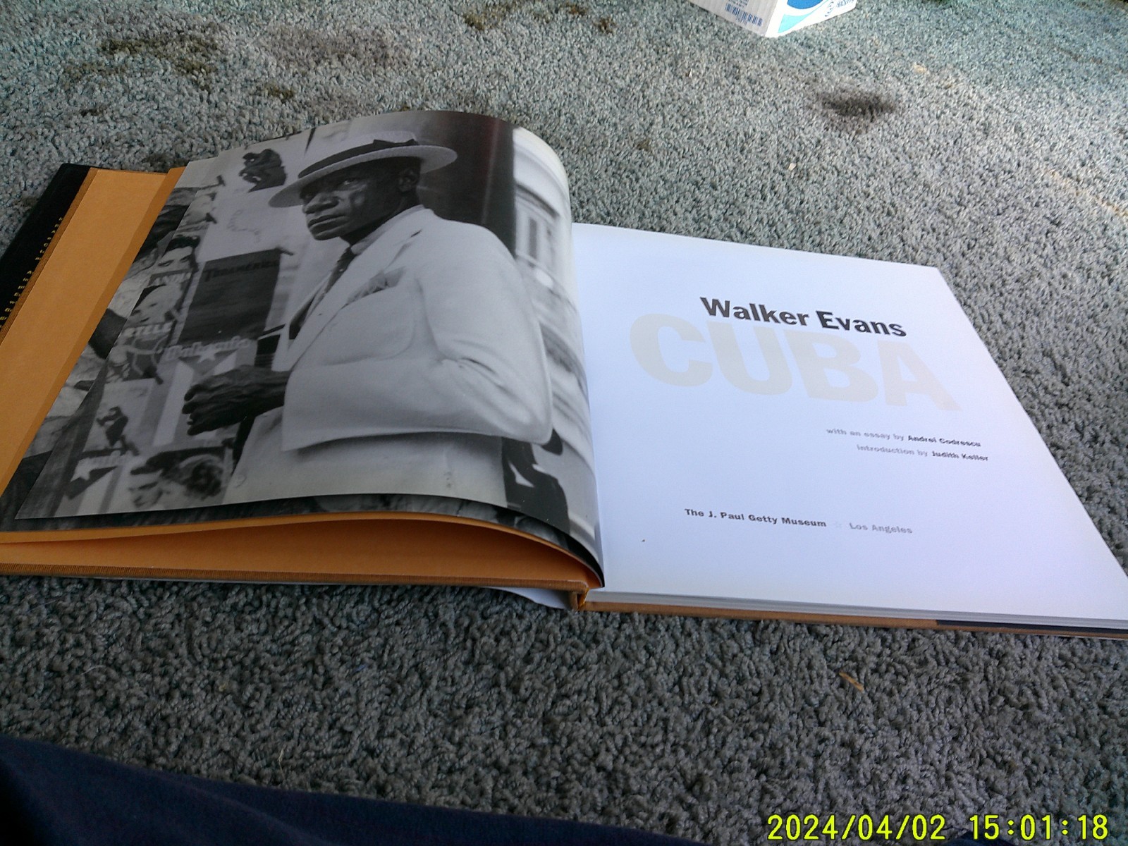 WALKER EVANS CUBA. Essay by Andrei Codrescu. 2001 Getty Trust Publication w/DJ