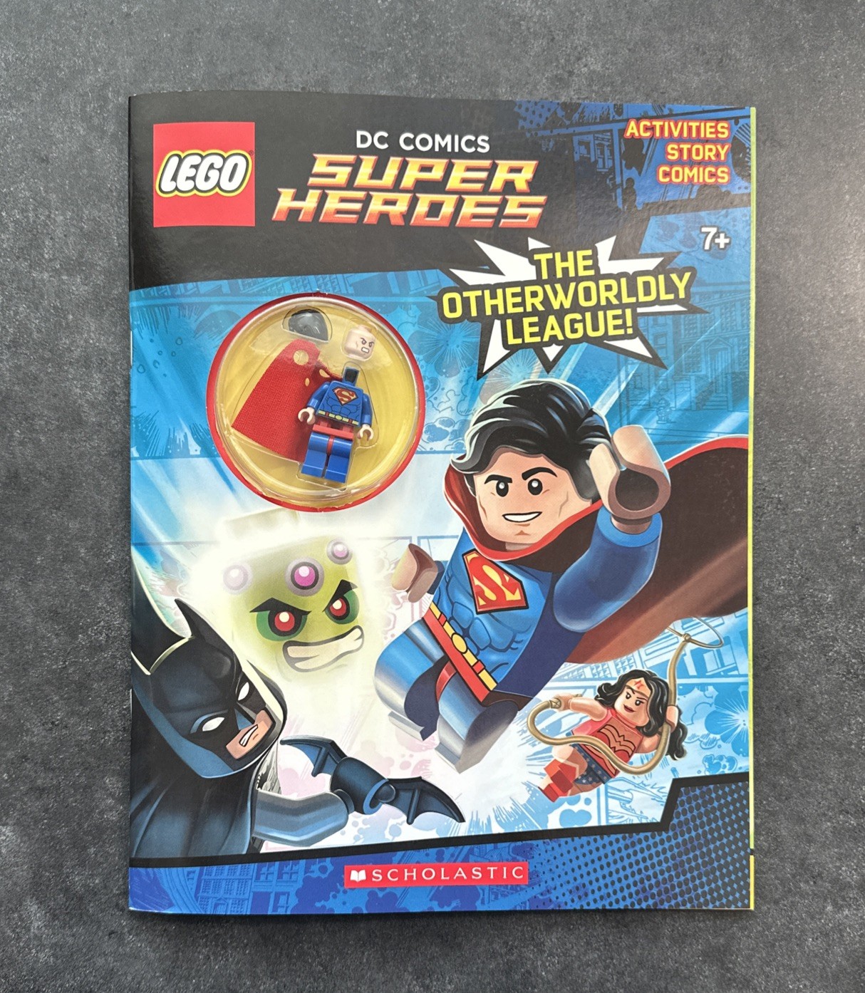 Lego DC Super Heroes The OtherWorldly League Activity Book With Minfigure