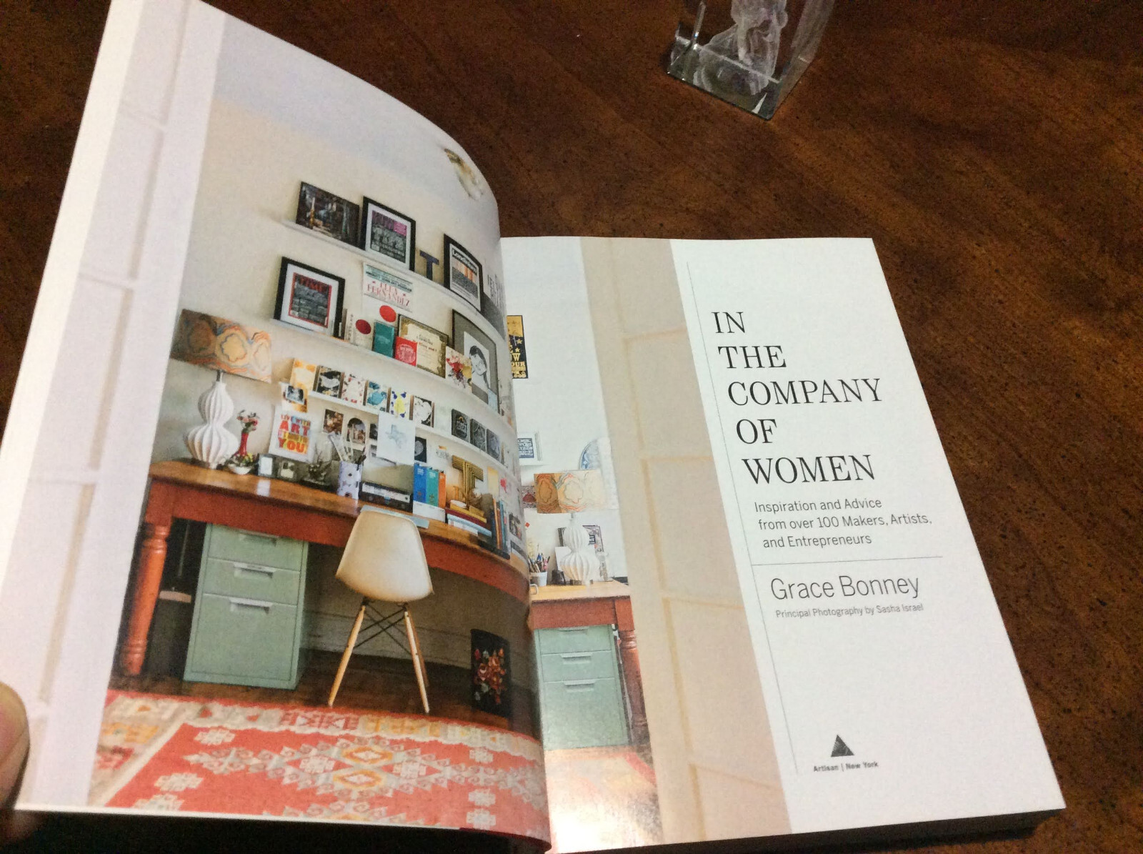 In the Company of Women: Inspiration and Advice from..By Grace Bonney 2020 PB VG