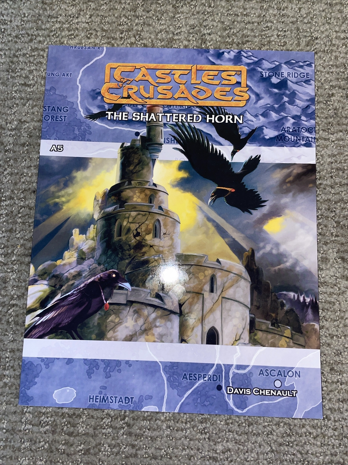 CASTLES & CRUSADES A5 THE SHATTERED HORN By Davis Chenault TLG 80205 VG Cond.