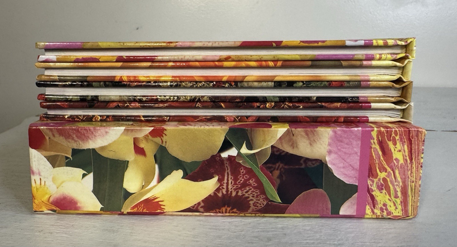 The Little Books of Flowers – David Squire (1993 HC Books w/Slipcase) LN Cond.