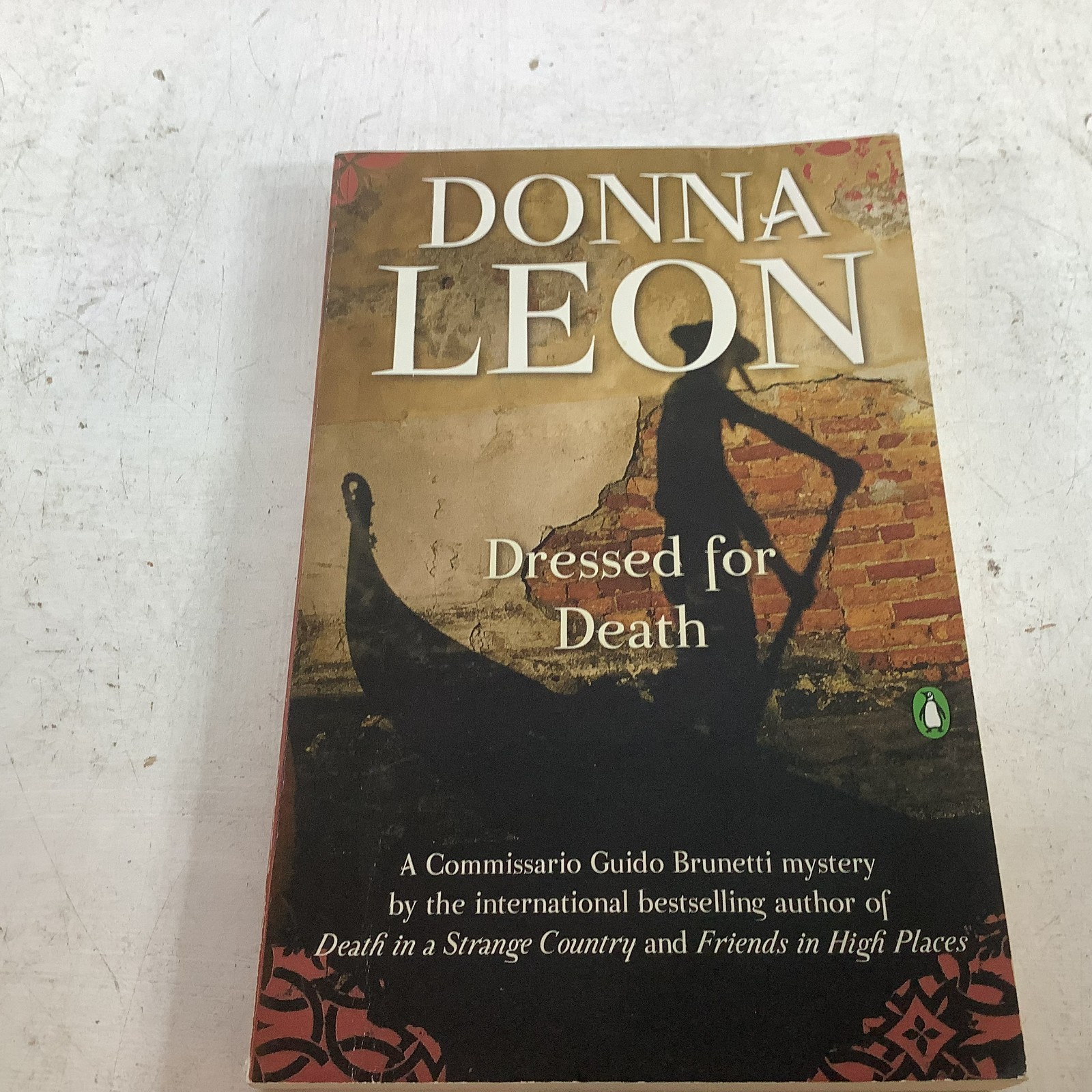 Donna Leon lot of 8 Commissario Guido Brunetti Mystery Series Trade PB Like New