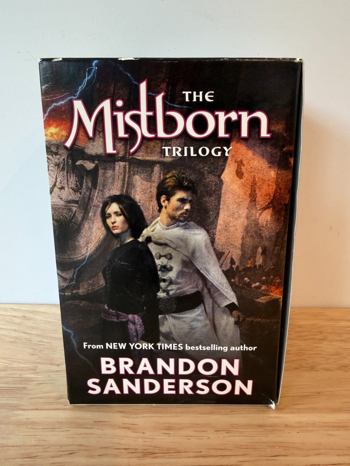 Mistborn Trilogy Box Set – Mistborn, The Well of Ascension, The Hero of Ages