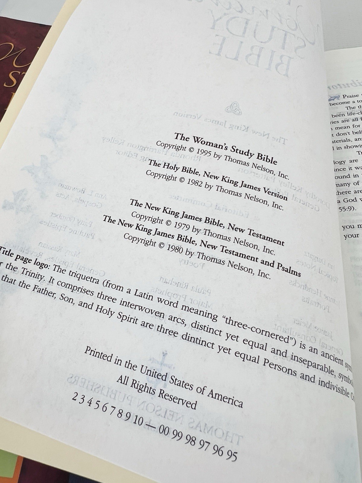 The Woman’s Study Bible Opening the Word of God to Women by Thomas Nelson