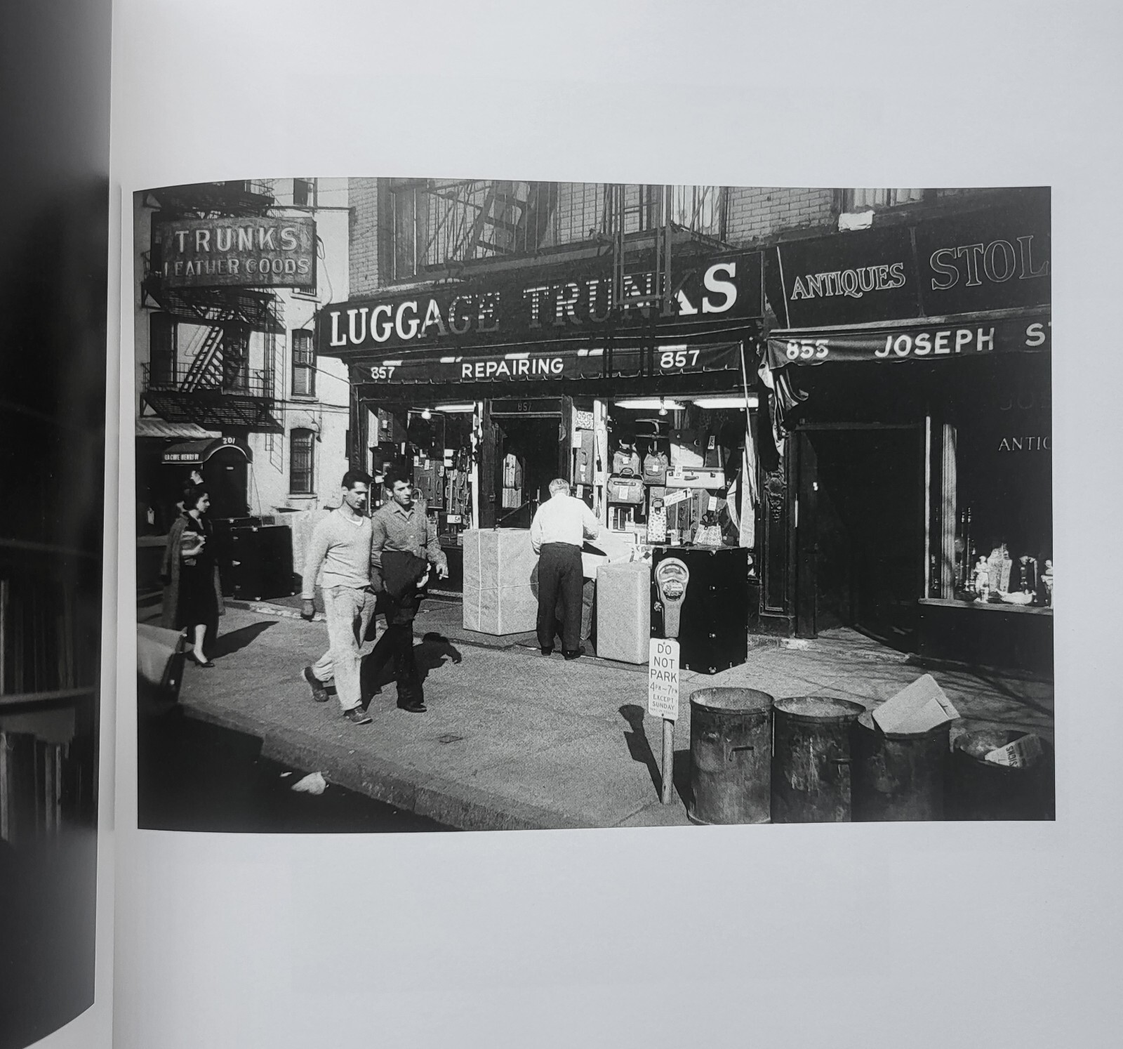 Walker Evans Decade by Decade – Exhibition Catalogue PB 2010