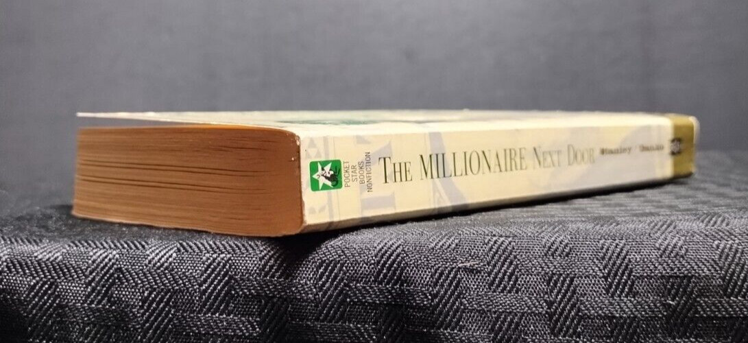 Millionaire Next Door Danko Stanley PB 2000 Personal Finance Wealth Habits