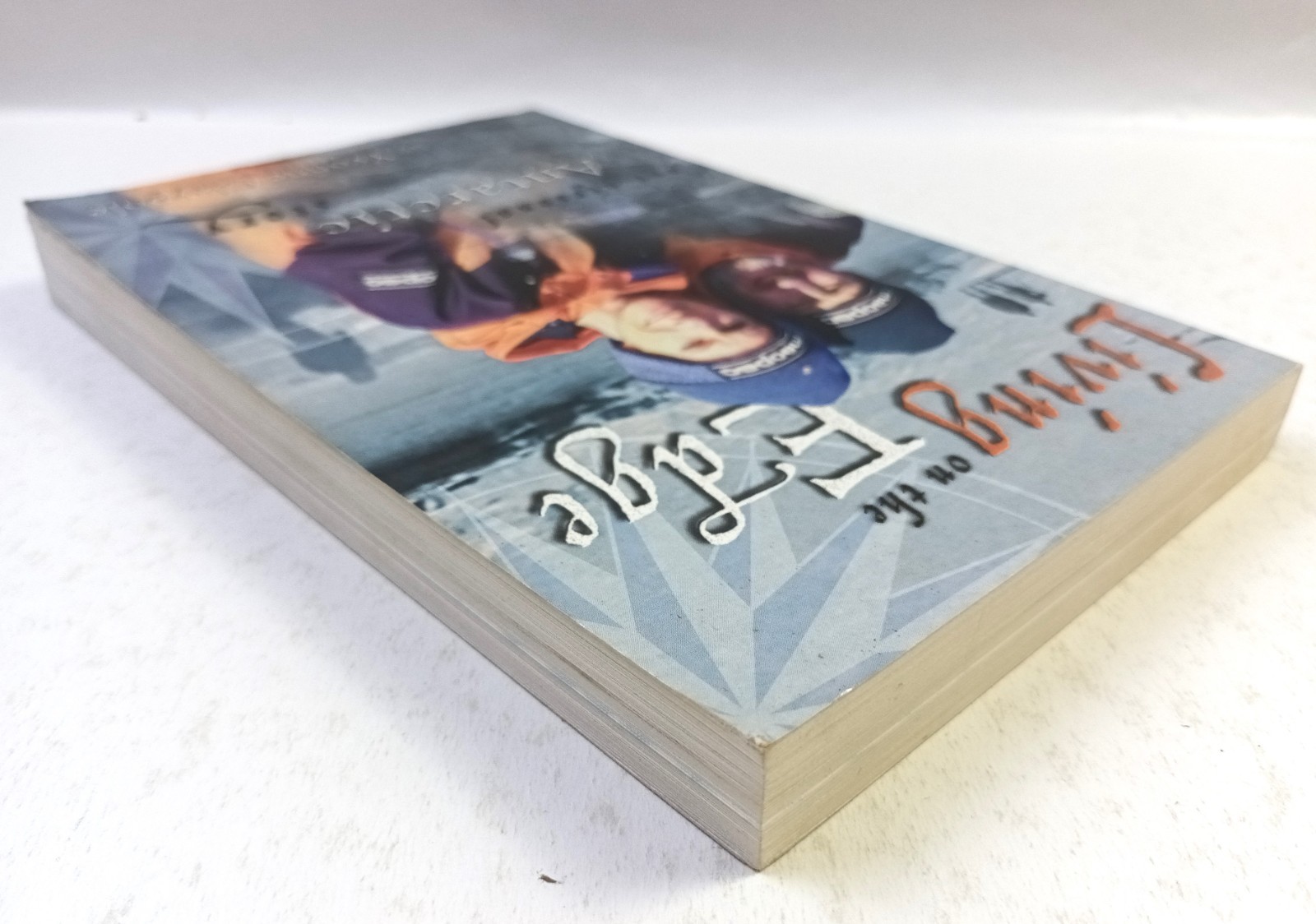 Living On The Edge Our Personal Antarctic Story. Yvonne Claypole TPB Harper 2001