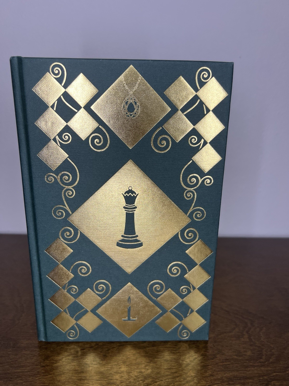 The Final Gambit Fairyloot Exclusive Edition *SIGNED*