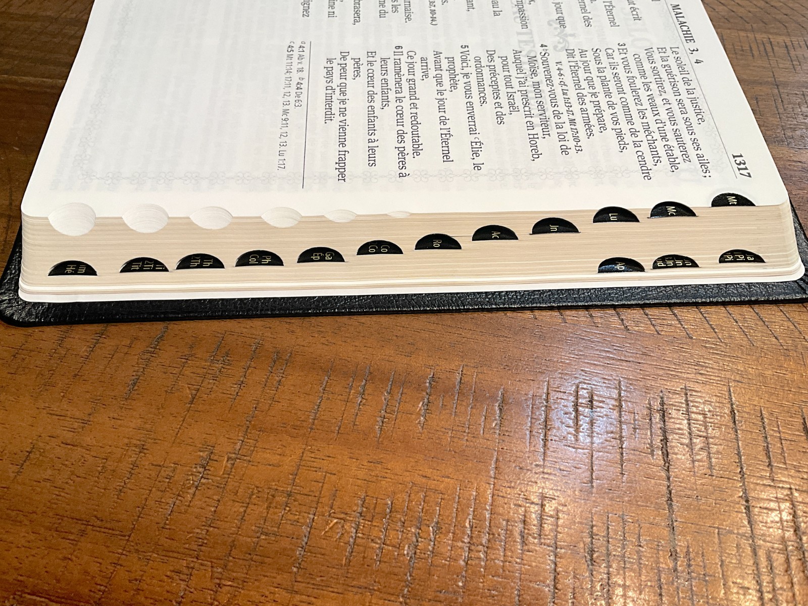 French Bible LARGE PRINT, Segond 1910 Bonded Leather Thumb Index, Red Letter