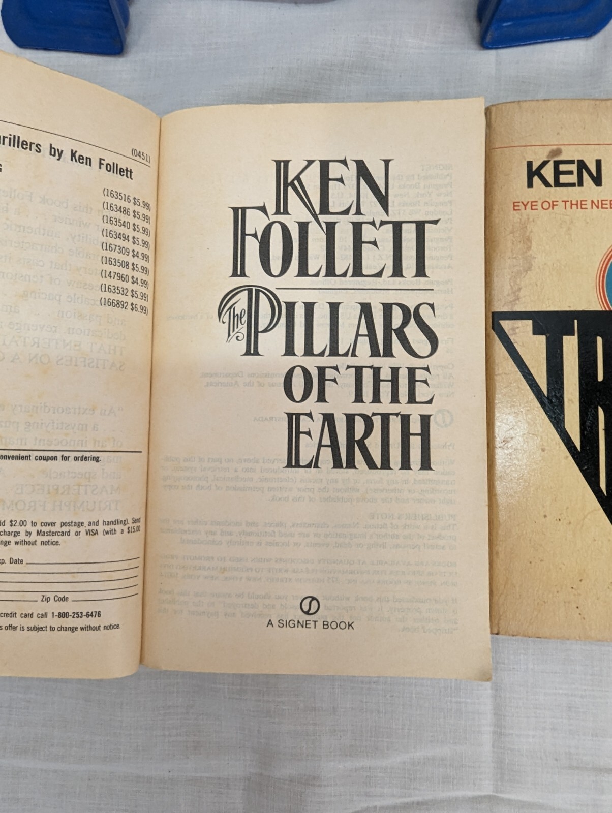 Ken Follet Novels Lot of 3 Triple The Pillars of The Earth & The Hammer of Eden