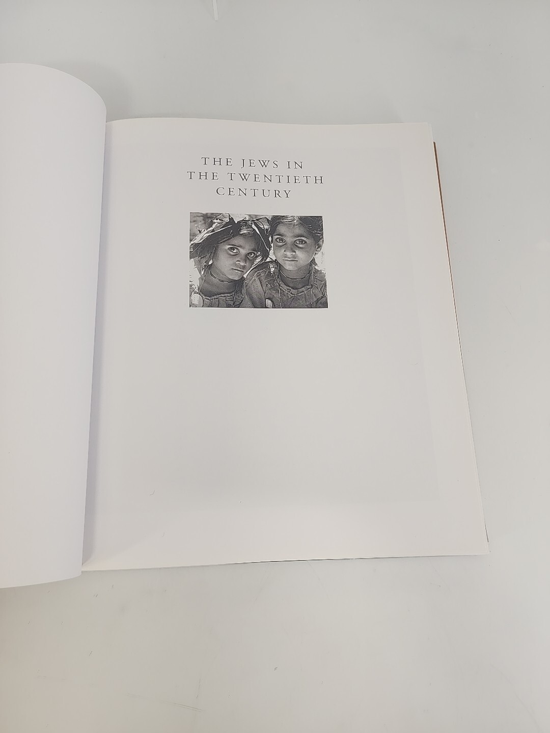 The Jews in the Twentieth Century An Illustrated History M Gilbert 1st Ed 1st Pr