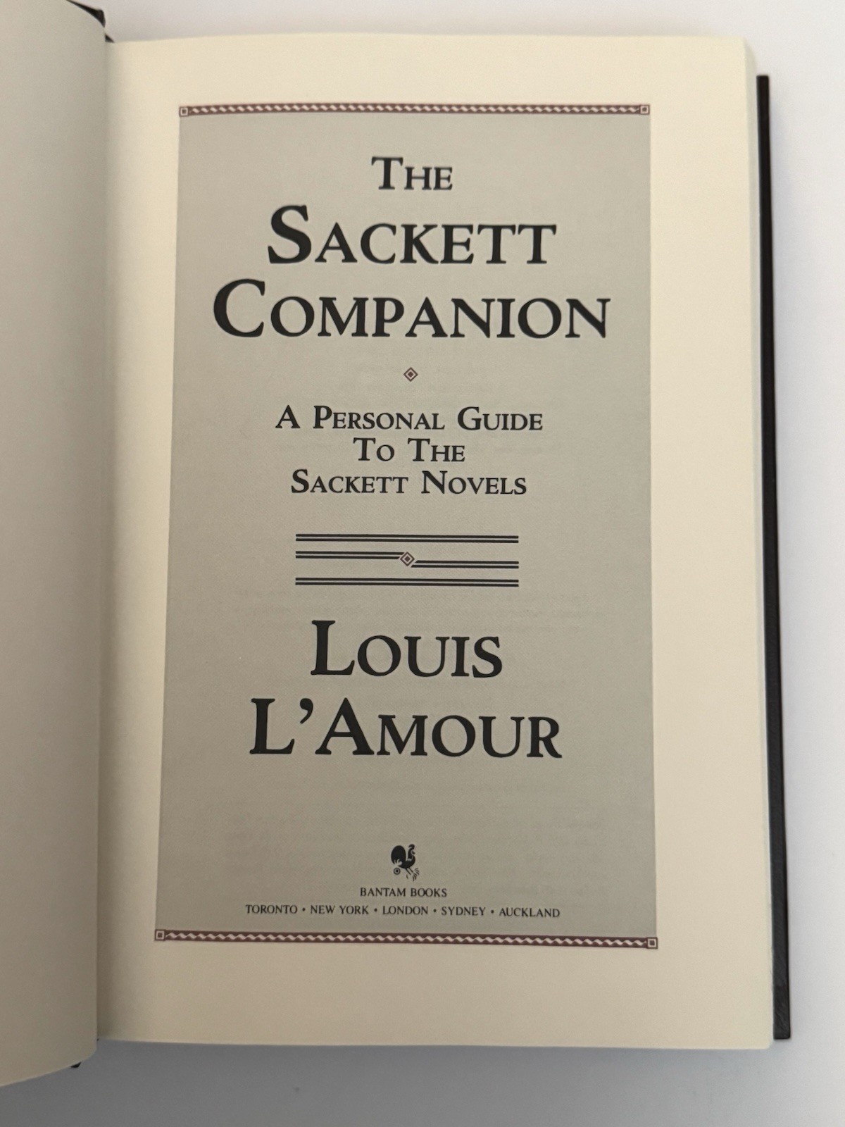 Vtg 1980’s Louis L’Amour “The Sackett Companion” Leatherette Edition Like New