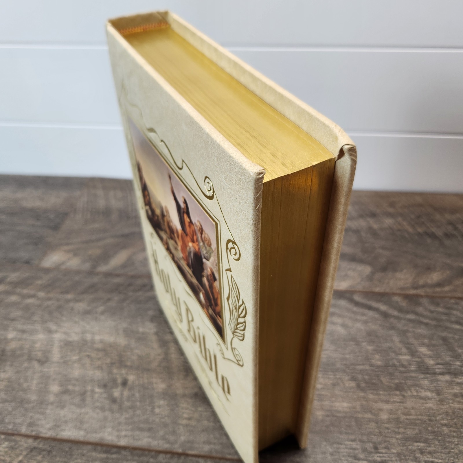 Heirloom Family Bible The New American Bible 1987 Gold Gilt Edges