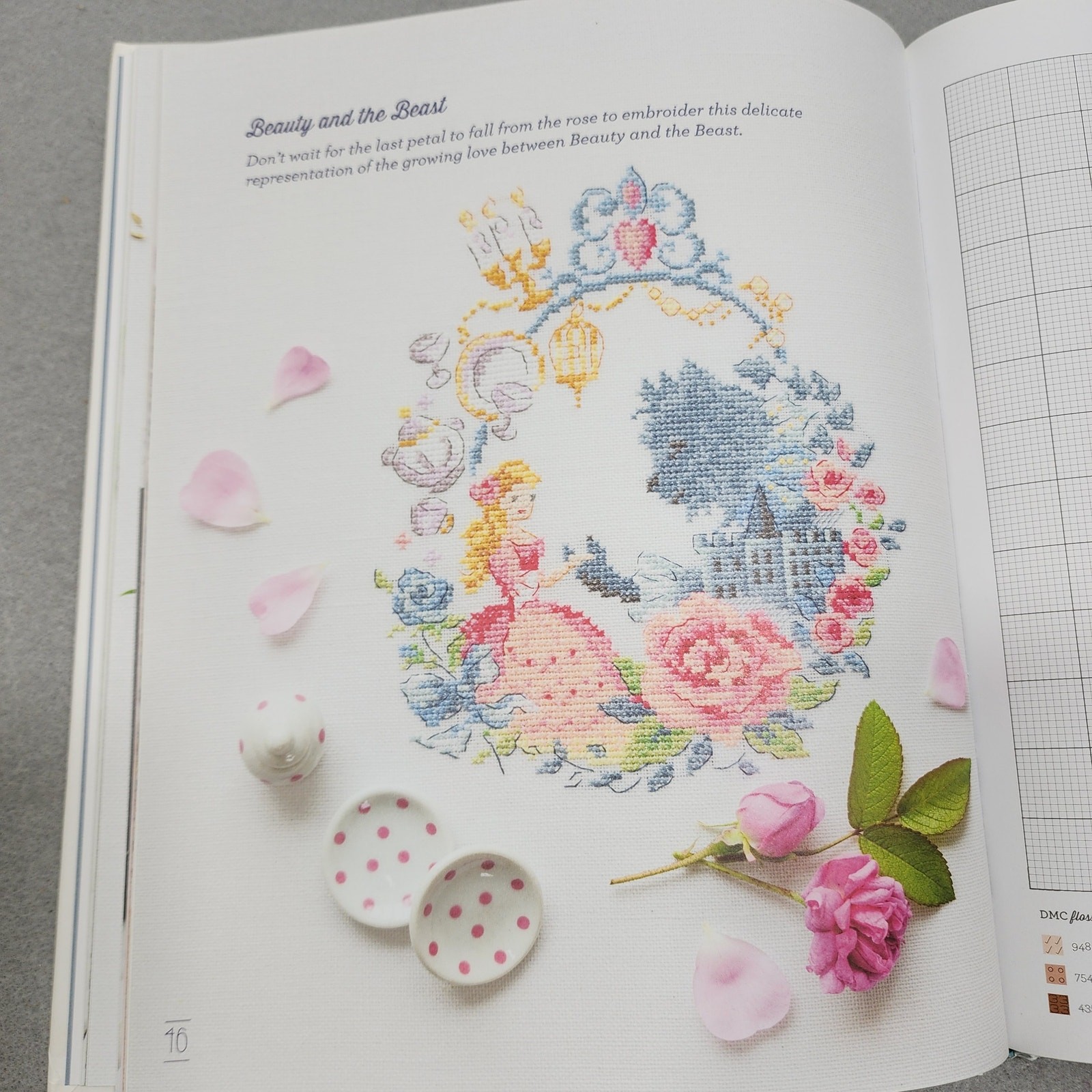 Fables & Fairy Tales To Cross Stitch: French Charm For Your Stitchwork Hardback