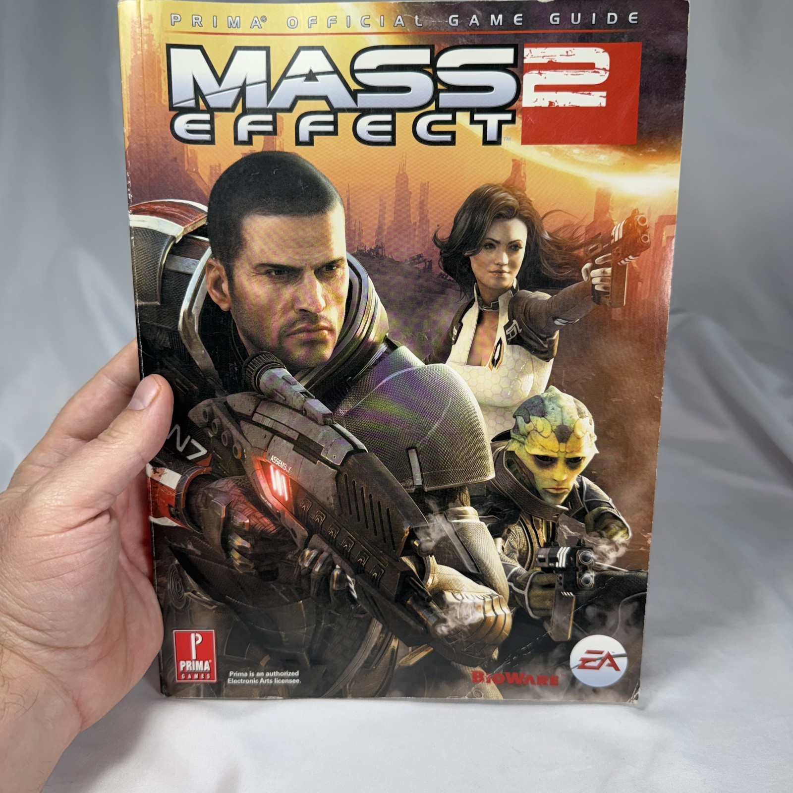 Mass Effect 2: Prima Official Game Guide – paperback Browne, Catherine