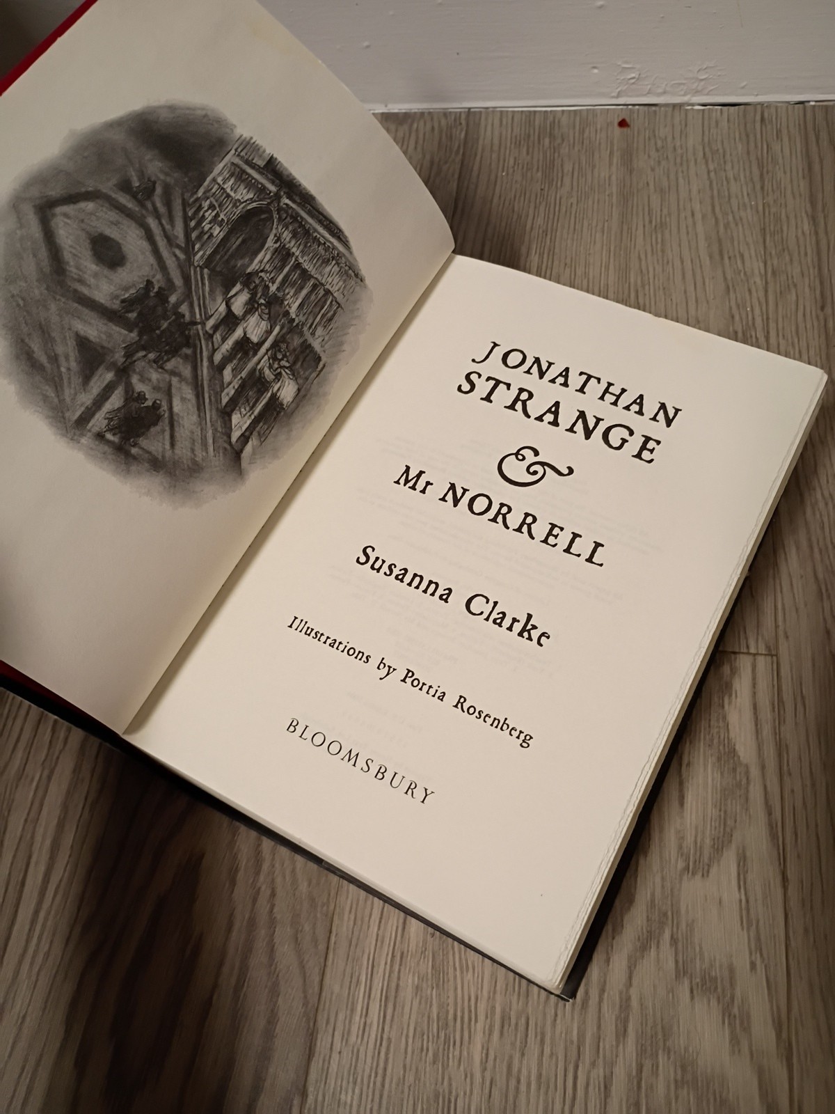 Jonathan Strange and Mr Norrell (2004) Susanna Clarke 1st American Ed./1st print