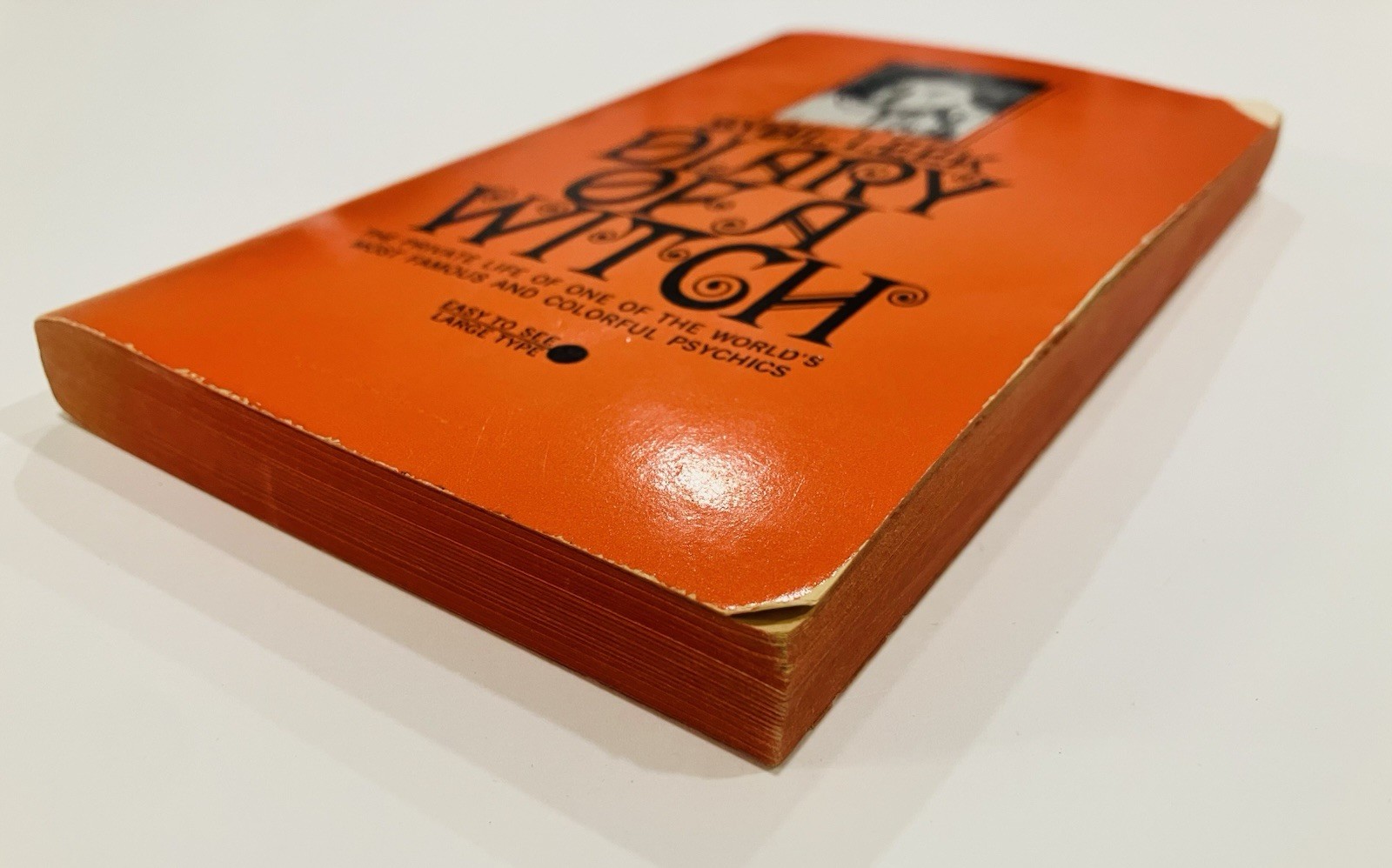 “Diary of a Witch” 1969 5th Printing Sybil Leek Signet Paperback, Very Rare HTF