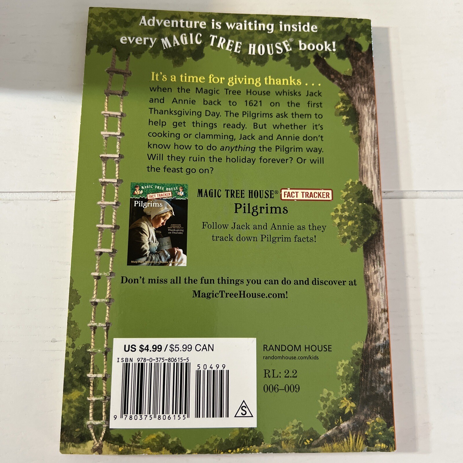 Thanksgiving on Thursday (Magic Tree House #27) – Paperback – Very Good