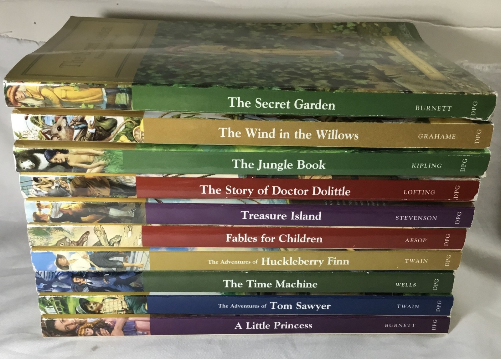 Books, Junior Classics, set of 10, age 7+, paperback, Dalmatian Press 2011- 2012
